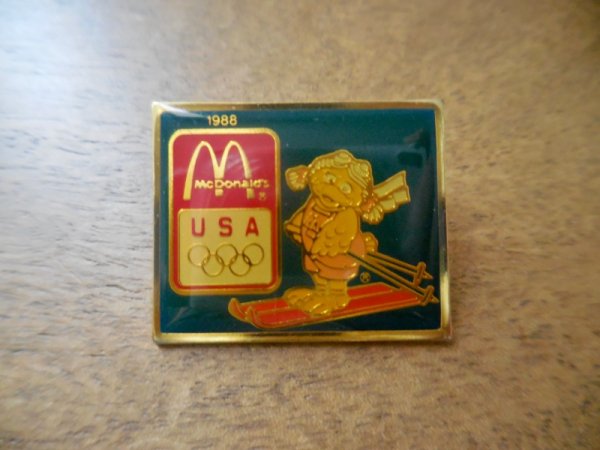 画像1: 【McDonald's USA】カナダ ピンバッジ ピンバッチ PINS マクドナルド　オリンピック　バーディ (1)