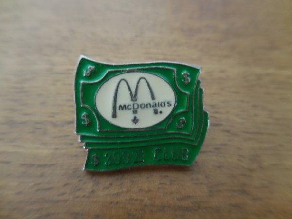 画像1: 【McDonald's $300 CLUB】カナダ ピンバッジ ピンバッチ PINS マクドナルド　ドル札 (1)