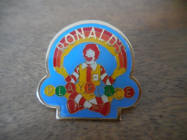 画像1: 【McDonald's RONALD'S PLAY PLACE】カナダ ピンバッジ ピンバッチ PINS マクドナルド　ドナルド  (1)