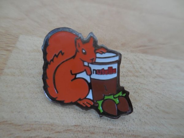 画像1: 【nutella】 ピンバッジ PINS ピンズ  ヌテラ　リス (1)