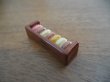 画像2: 【LA MAISON DU CHOCOLAT 2005年 BOITE DE MACARONS  】フェーヴ フェーブ feve メゾンデュショコラ マカロン (2)