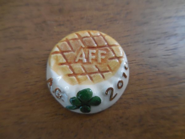 画像1: 【NEX AFF AG ガレット・デ・ロワ　2010年 文字ゴールド】　フェーヴ  フェーブ　feve  (1)